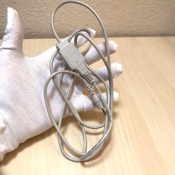 Electronic Cord. for computer, camera etc.... New. - Picture 2 of 4